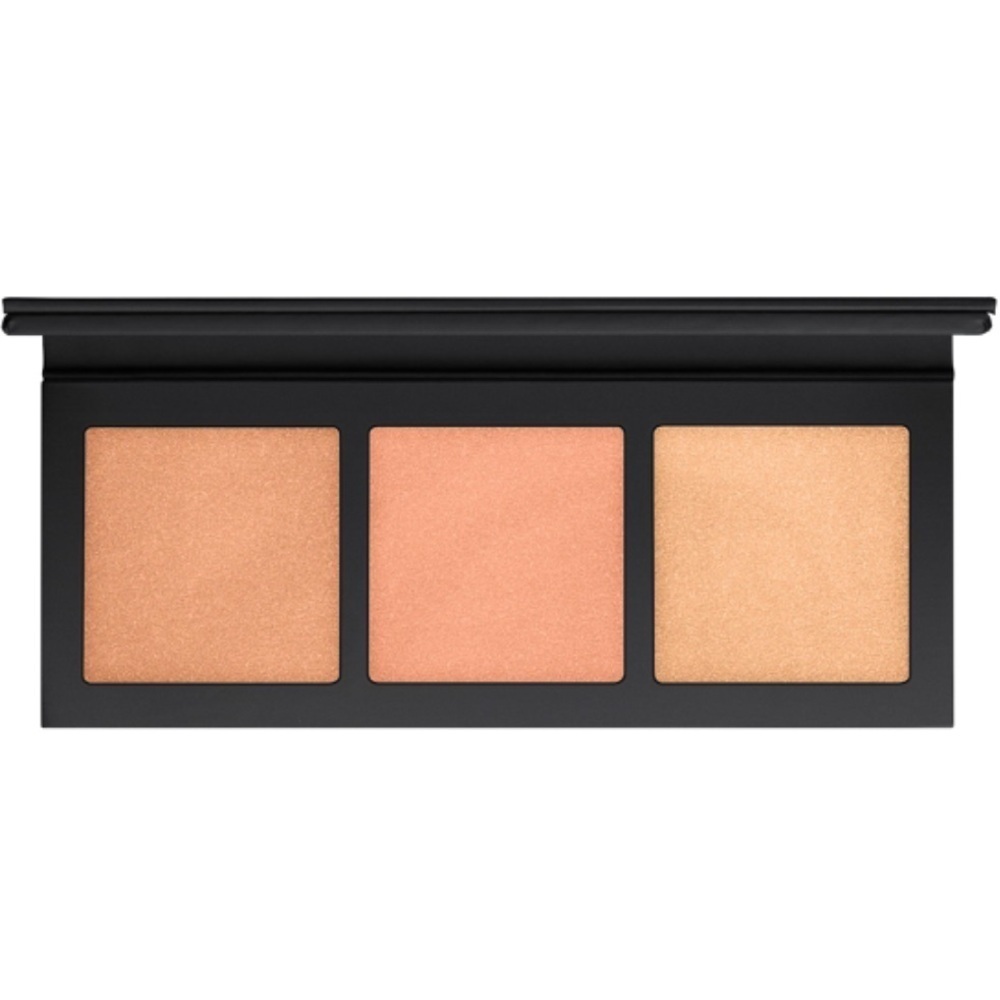 MAC Hyper Real Glow Highlighter Palette - Picture 11 of 11